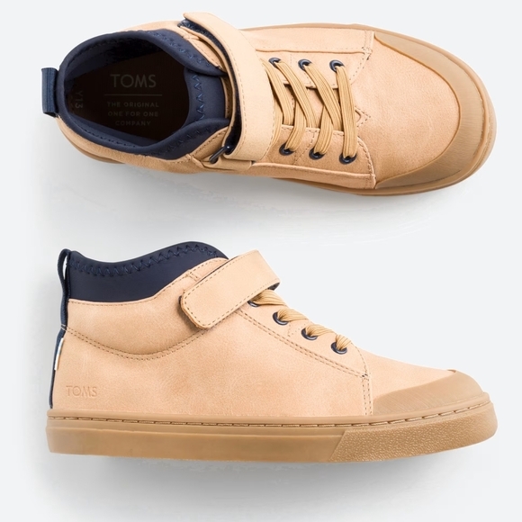 Toms Other - TOMS Kids Sneakers in Tan and Navy